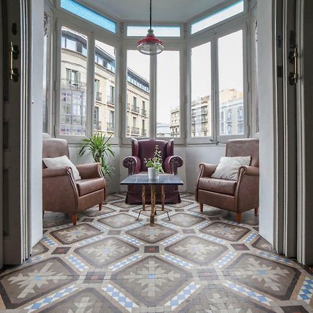 B21-Apartamento Modernista Para Grupos برشلونة المظهر الخارجي الصورة